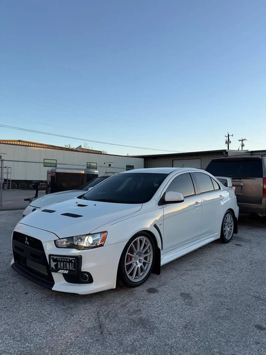 2010 Mitsubishi Lancer Evolution X 9th Gen - Image 8 of 19