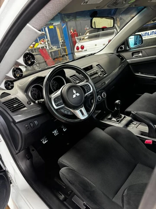 2010 Mitsubishi Lancer Evolution X 9th Gen - Image 11 of 19