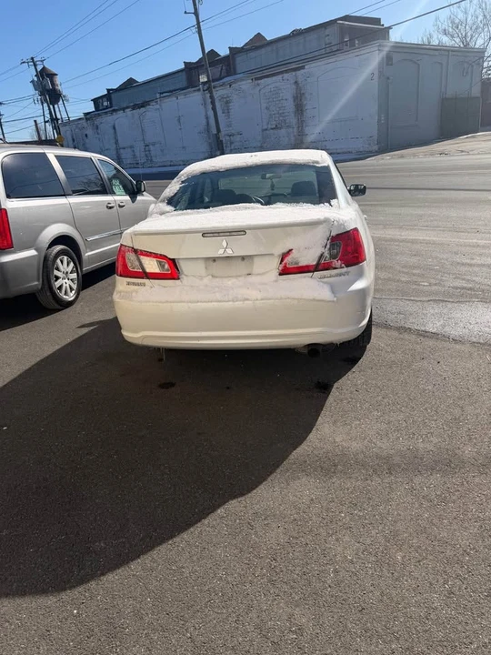 2010 Mitsubishi Galant 9th Gen - Image 4 of 4