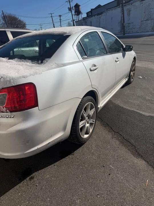 2010 Mitsubishi Galant 9th Gen - Image 2 of 4