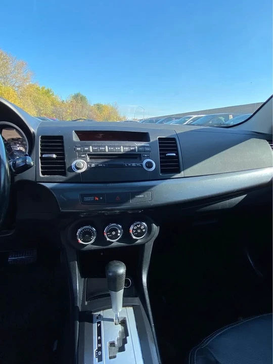 2010 Mitsubishi Lancer 8th Gen - Image 9 of 18