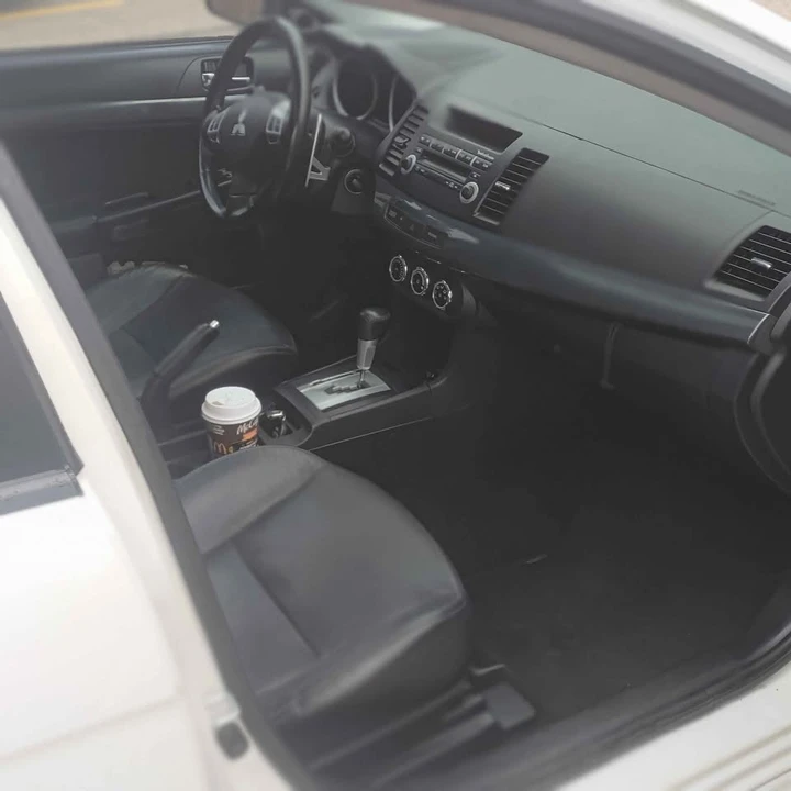 2010 Mitsubishi Lancer 8th Gen - Image 10 of 13