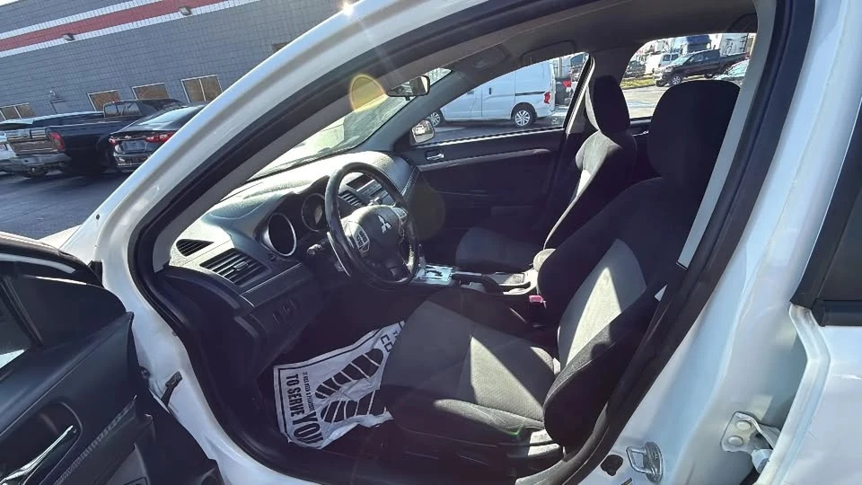 2010 Mitsubishi Lancer - Image 10 of 19