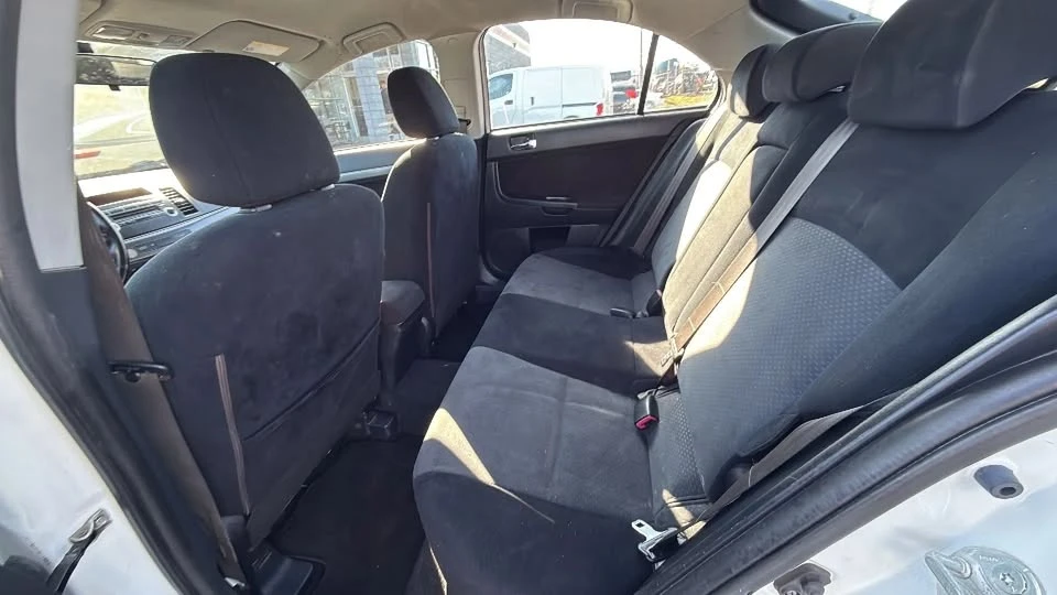2010 Mitsubishi Lancer - Image 12 of 19