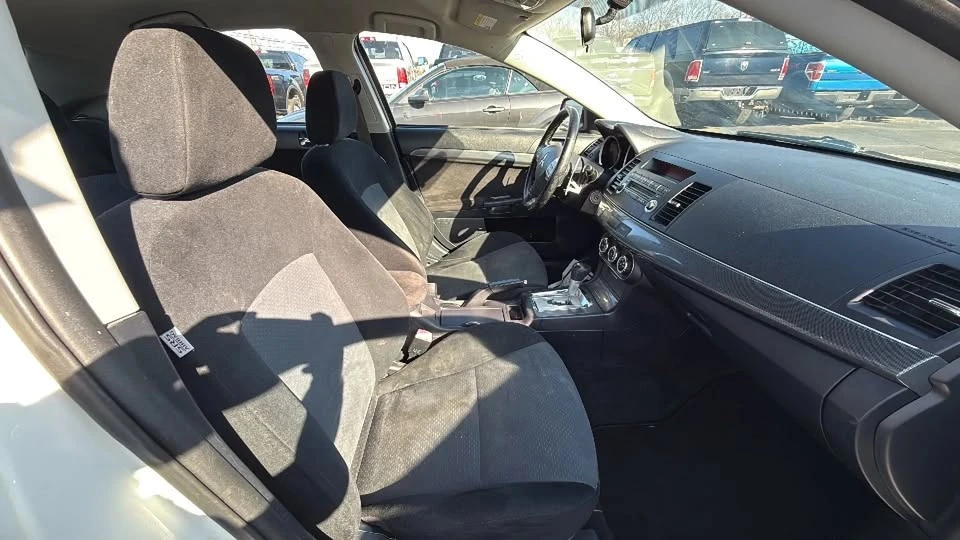 2010 Mitsubishi Lancer - Image 17 of 19
