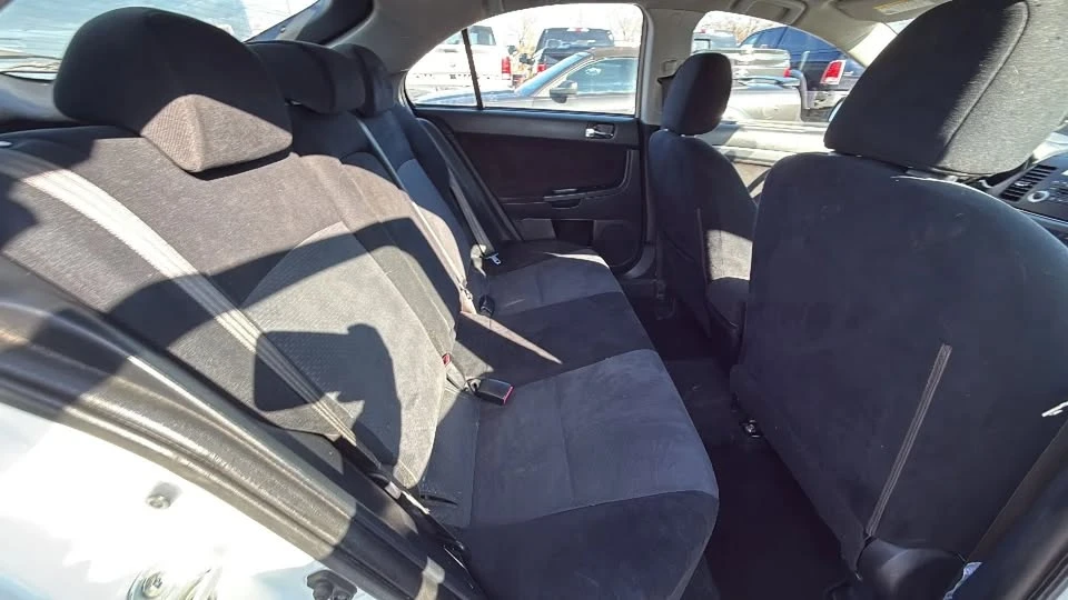 2010 Mitsubishi Lancer - Image 15 of 19