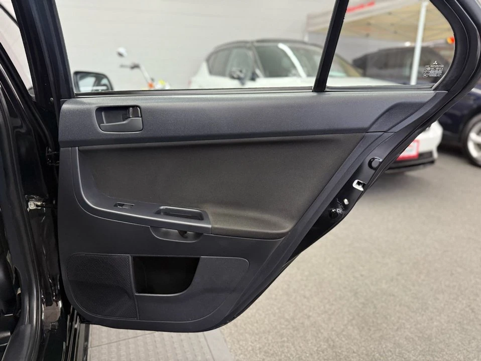 2010 Mitsubishi Lancer 8th Gen - Image 9 of 20