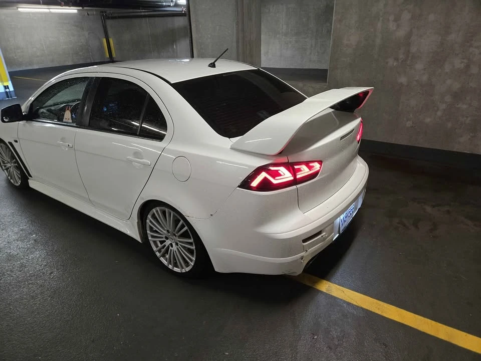 2010 Mitsubishi Lancer Evolution X 9th Gen - Image 4 of 11