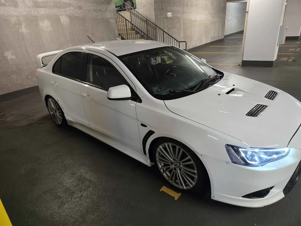 2010 Mitsubishi Lancer Evolution X 9th Gen - Image 8 of 11