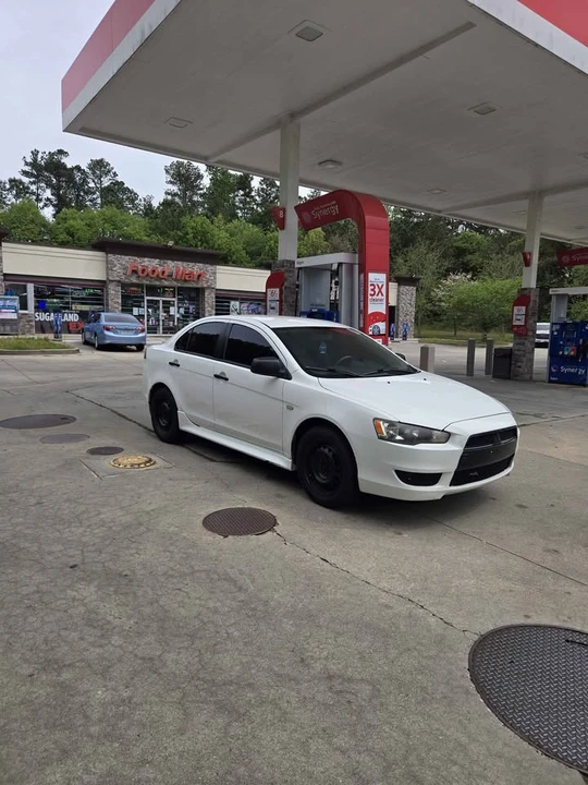 2010 Mitsubishi Lancer 9th Gen - Image 4 of 11