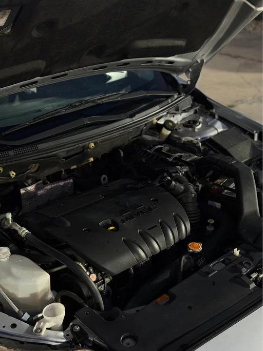 2010 Mitsubishi Lancer 9th Gen - Image 10 of 14
