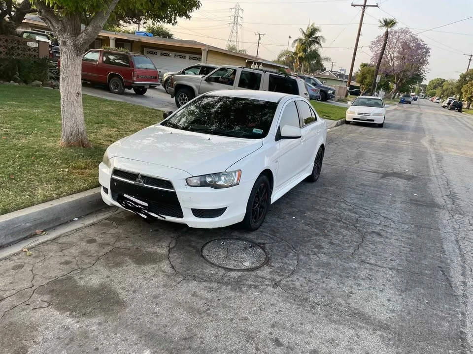 2010 Mitsubishi Lancer 8th Gen - Image 4 of 4
