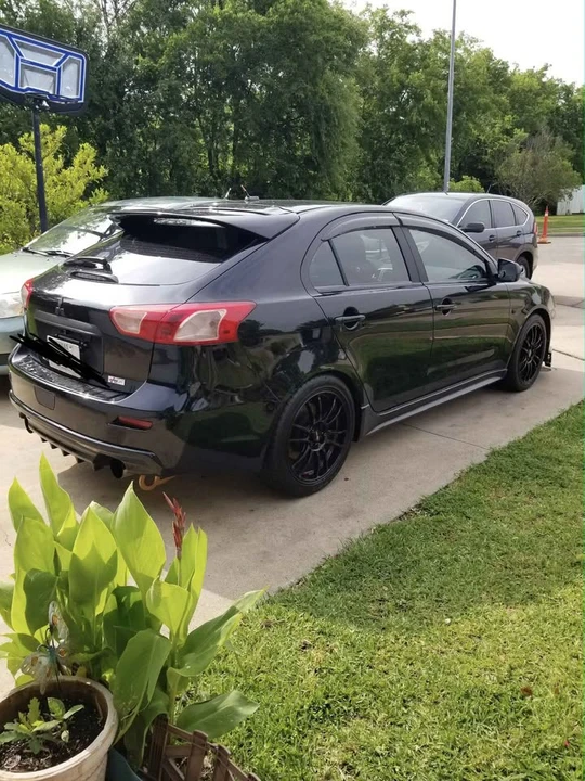 2010 Mitsubishi Lancer 9th Gen - Image 3 of 16