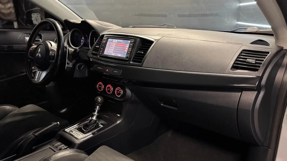 2010 Mitsubishi Lancer Evolution X 9th Gen - Image 5 of 12