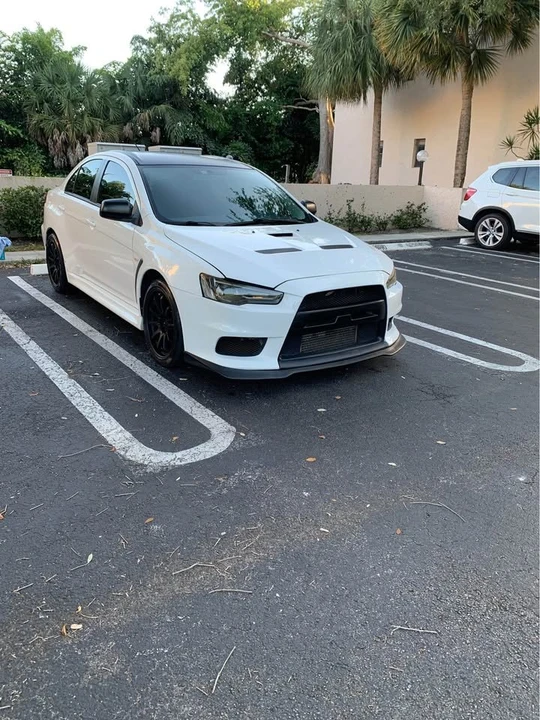 2010 Mitsubishi Lancer Evolution X 9th Gen - Image 2 of 10
