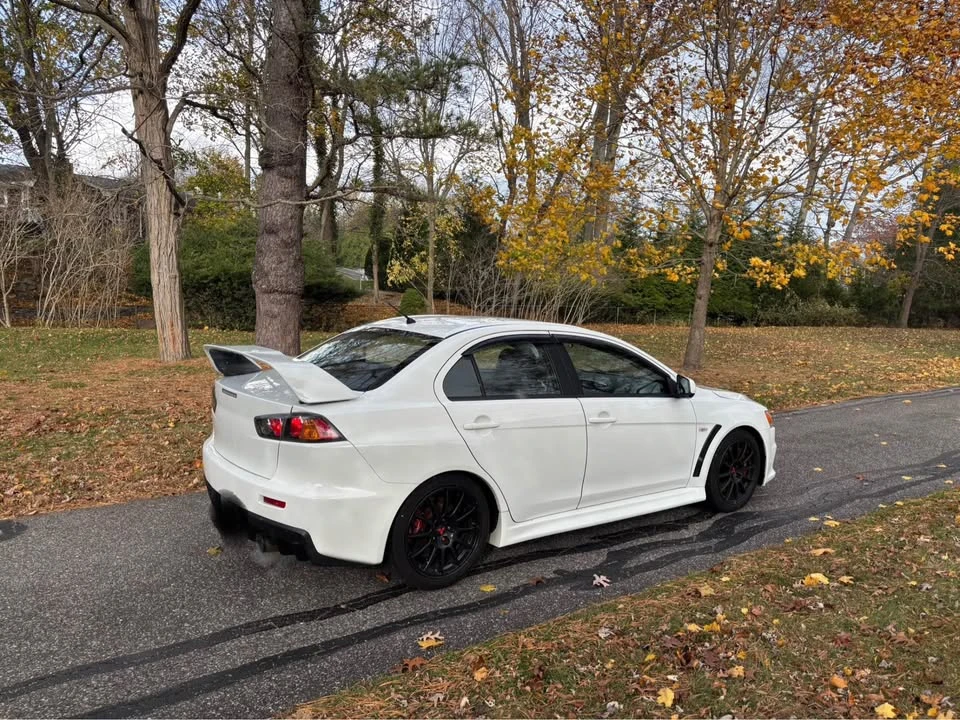 2010 Mitsubishi Lancer Evolution X 9th Gen - Image 4 of 10