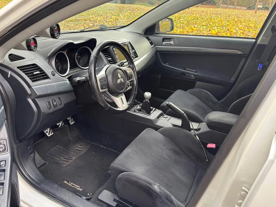2010 Mitsubishi Lancer Evolution X 9th Gen - Image 7 of 10