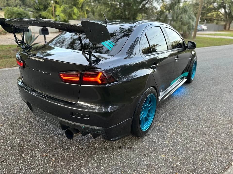 2010 Mitsubishi Lancer Evolution X 9th Gen - Image 4 of 12