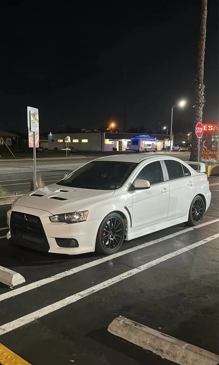 2010 Mitsubishi Lancer Evolution X 9th Gen - Image 5 of 15