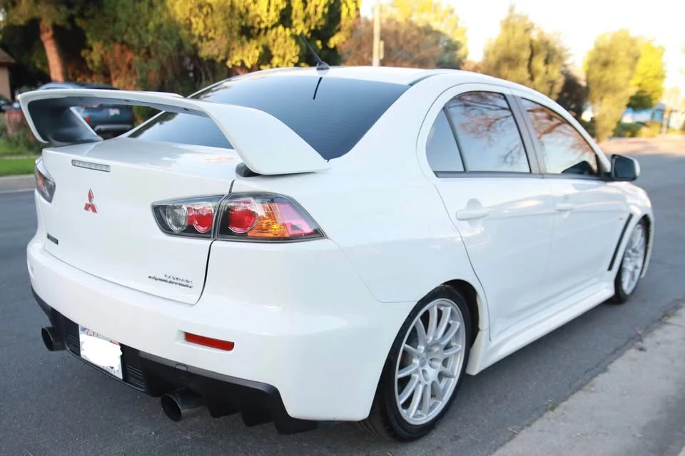 2010 Mitsubishi Lancer Evolution X 9th Gen - Image 4 of 19