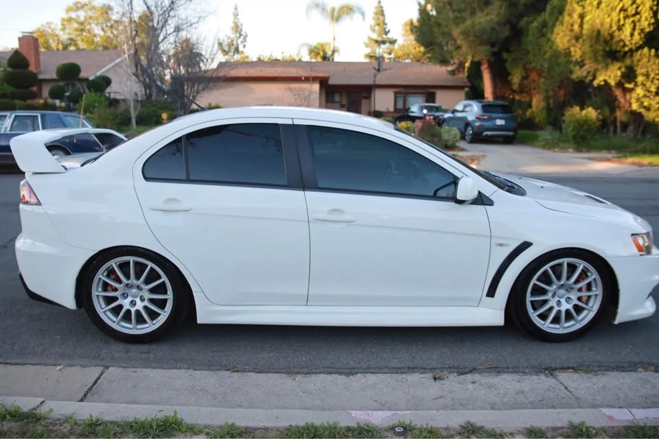 2010 Mitsubishi Lancer Evolution X 9th Gen - Image 2 of 19
