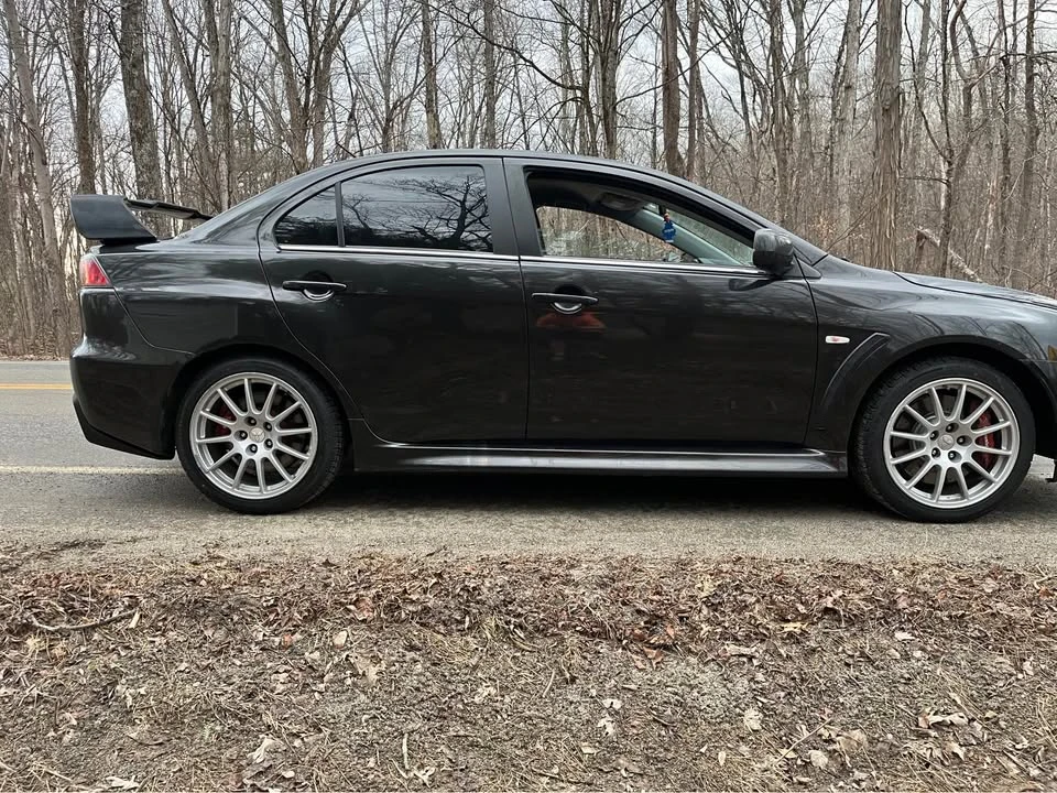2010 Mitsubishi Lancer Evolution X 9th Gen - Image 4 of 12