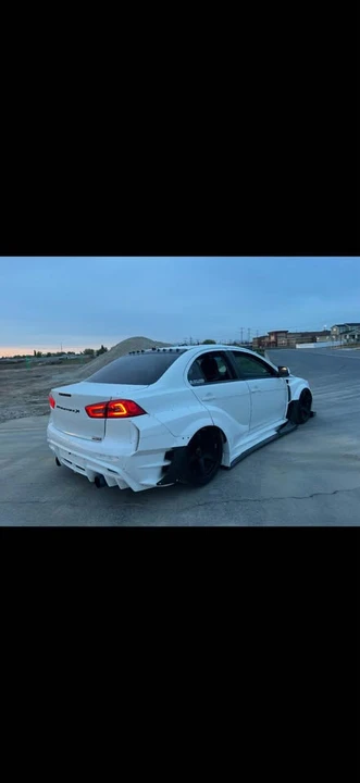 2010 Mitsubishi Lancer Evolution X 9th Gen - Image 4 of 11