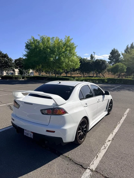2010 Mitsubishi Lancer Evolution X 9th Gen - Image 5 of 10