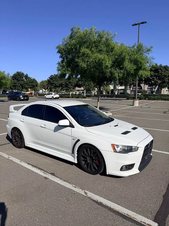 2010 Mitsubishi Lancer Evolution X 9th Gen - Image 3 of 10