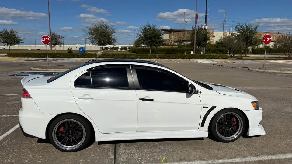 2010 Mitsubishi Lancer Evolution X 9th Gen - Image 5 of 15