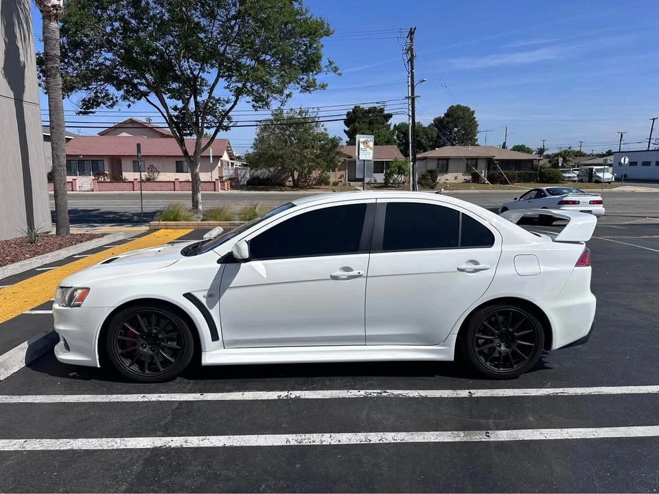 2010 Mitsubishi Lancer Evolution X 9th Gen - Image 2 of 18