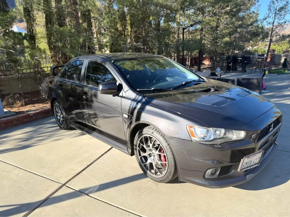 2010 Mitsubishi Lancer Evolution X 9th Gen - Image 2 of 12
