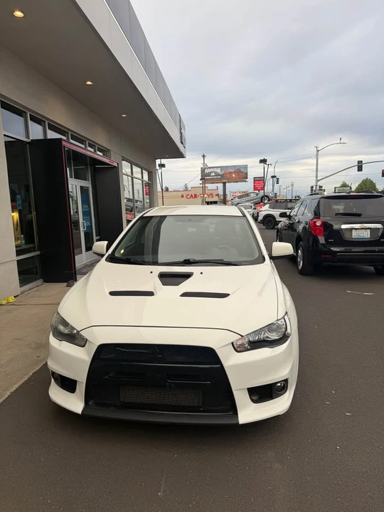 2010 Mitsubishi Lancer Evolution X 9th Gen - Image 2 of 11