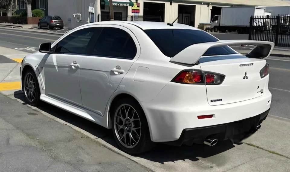 2010 Mitsubishi Lancer Evolution X 9th Gen - Image 2 of 12