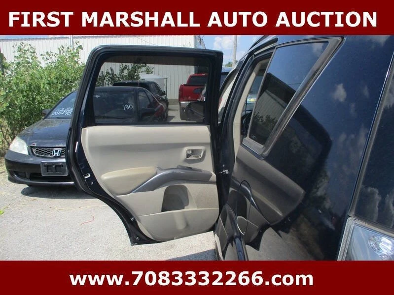 2010 Mitsubishi Outlander - Image 4 of 7