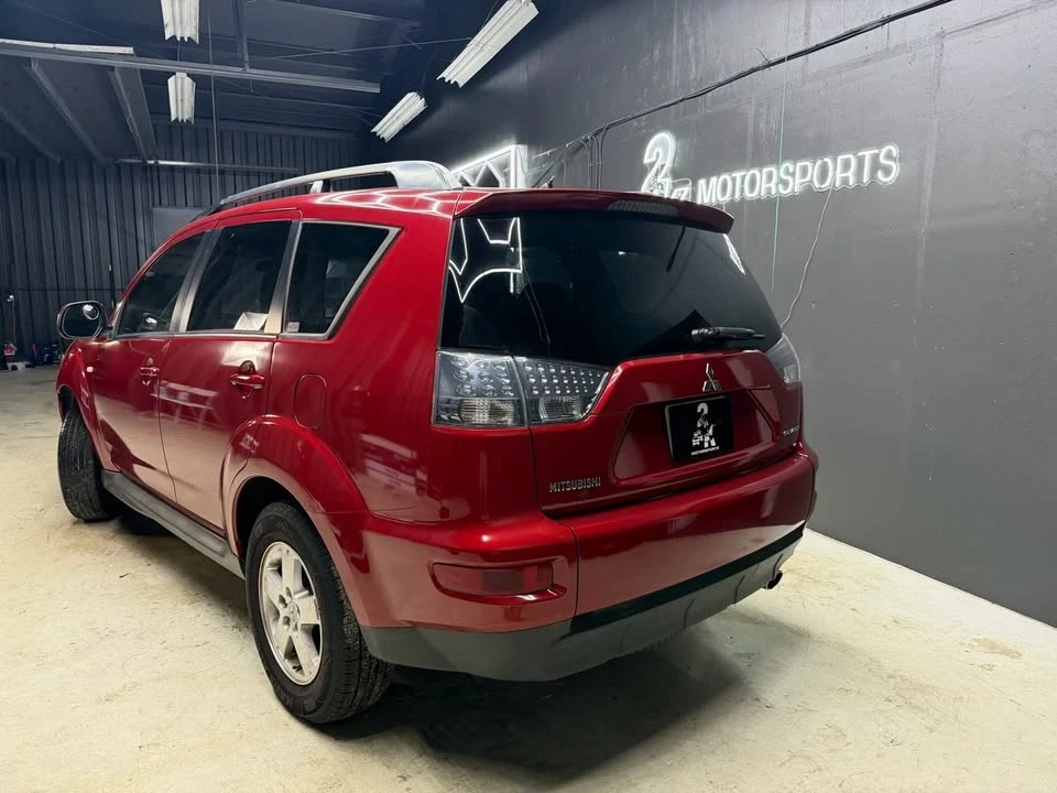 2010 Mitsubishi Outlander - Image 5 of 20