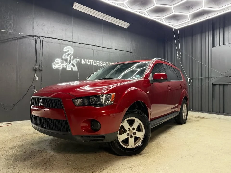 2010 Mitsubishi Outlander - Image 3 of 20