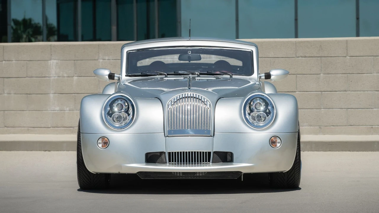 2010 Morgan Aero 8 - Image 2 of 31