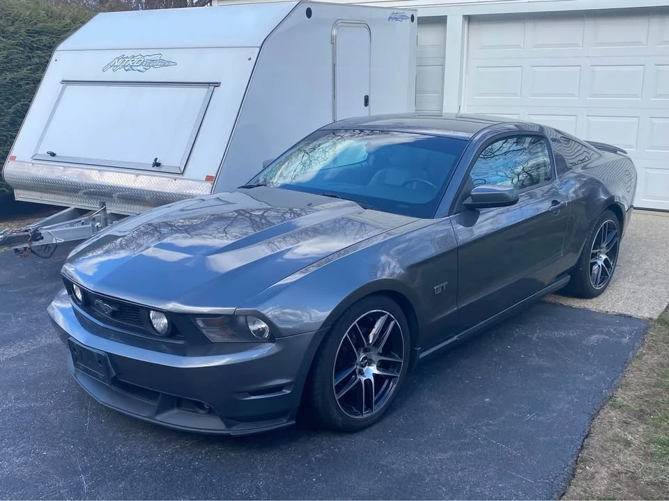 2010 Ford S197 Mustang - Image 2 of 5