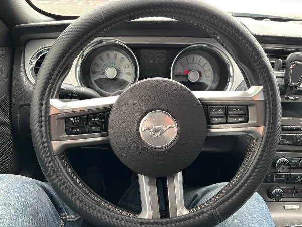 2010 Ford S197 Mustang - Image 8 of 14