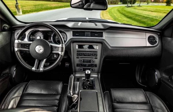 2010 Ford S197 Mustang - Image 6 of 6