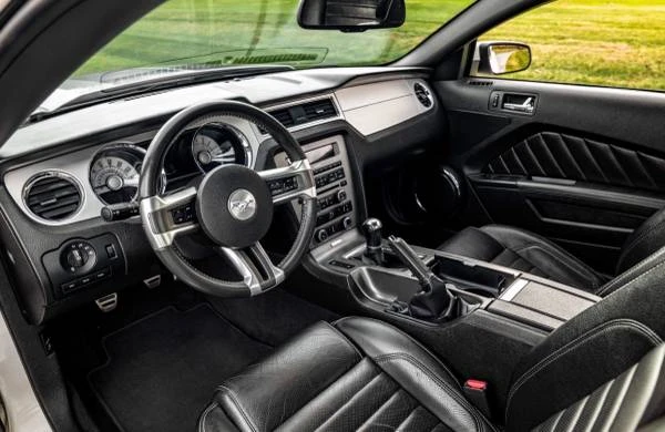 2010 Ford S197 Mustang - Image 4 of 6