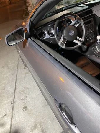 2010 Ford S197 Mustang - Image 7 of 9