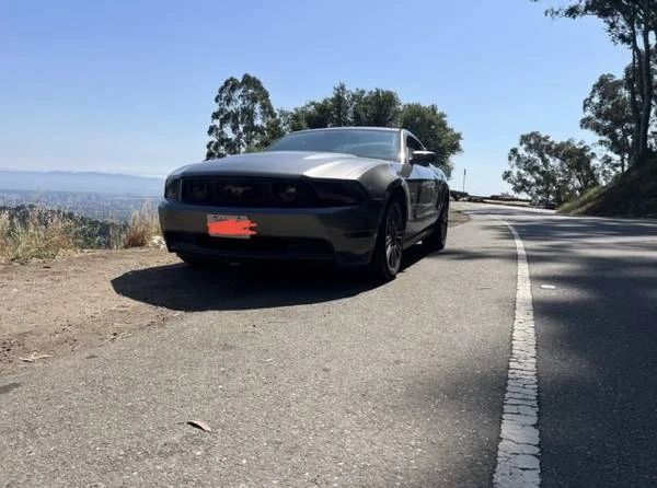 2010 Ford S197 Mustang - Image 2 of 9