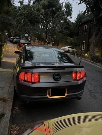 2010 Ford S197 Mustang - Image 6 of 9