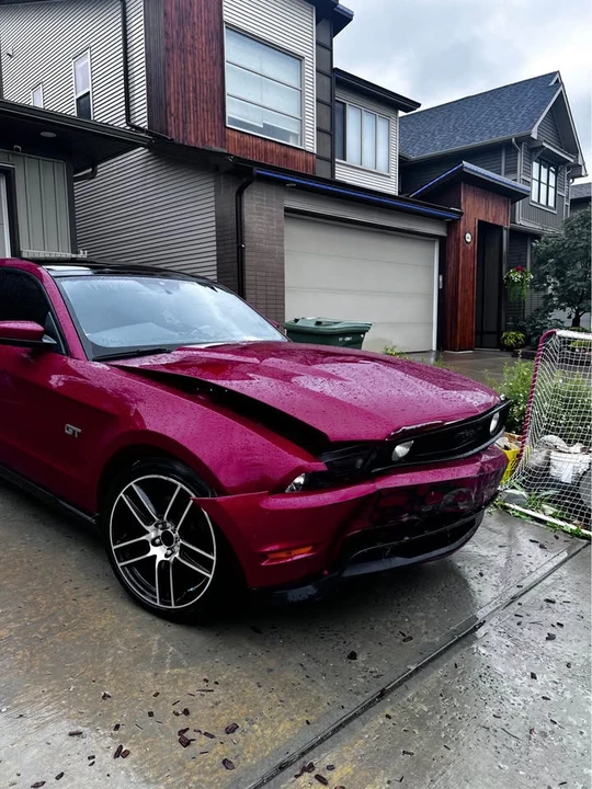 2010 Ford S197 Mustang - Image 2 of 10