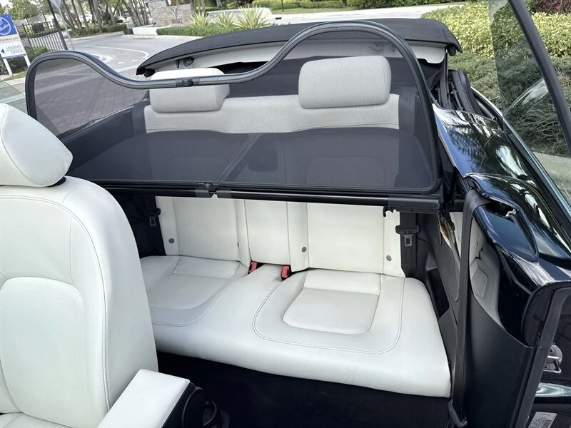 2010 Volkswagen New Beetle - Image 19 of 21