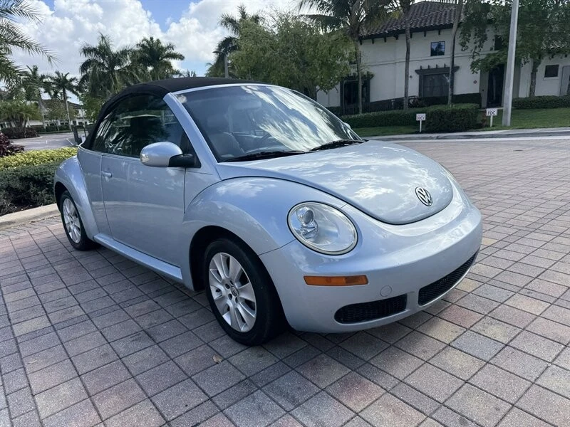2010 Volkswagen New Beetle - Image 3 of 21