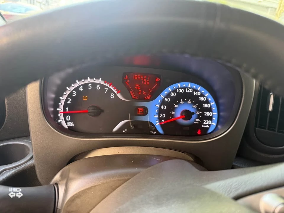 2010 Nissan Cube - Image 7 of 8