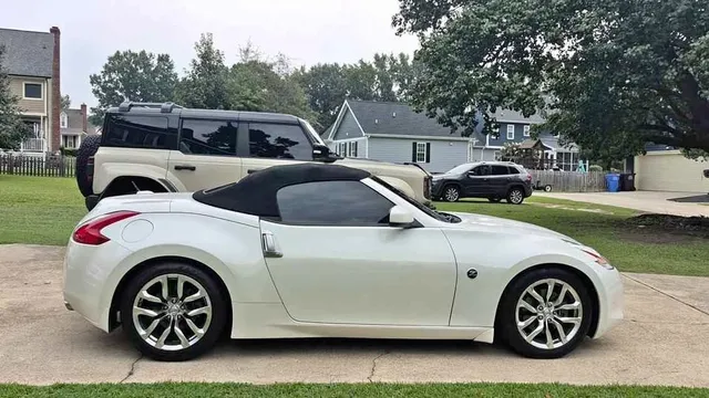 2010 Nissan 370Z Sport Touring Coupe 2D
